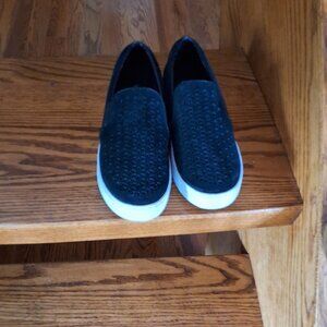 NEW  Black Vionic Splendid Kani size 6